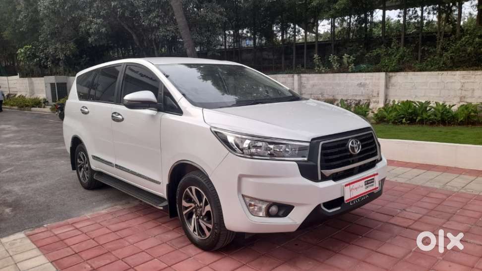 Toyota Innova Crysta 2.4 G MT 7 STR, 2025, Diesel