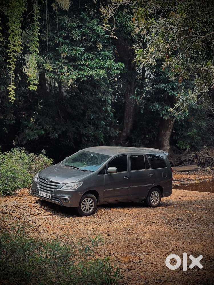 Toyota Innova 2011 Diesel Well Maintained