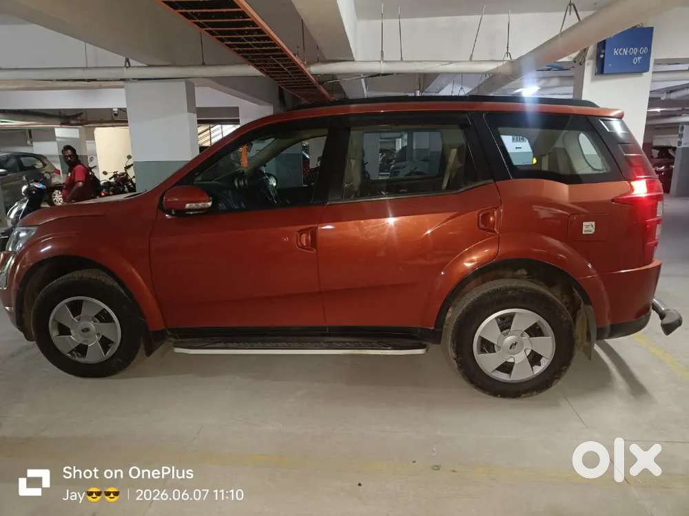 Mahindra Xuv500 2016 Diesel 67000 Km Driven