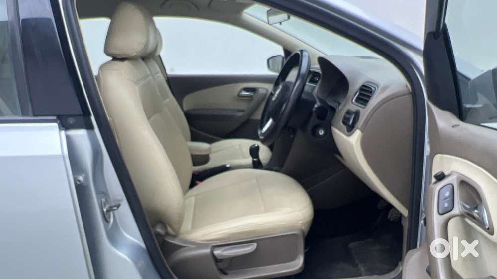 Skoda Rapid 1.6 Mpi Ambition, 2015, Petrol