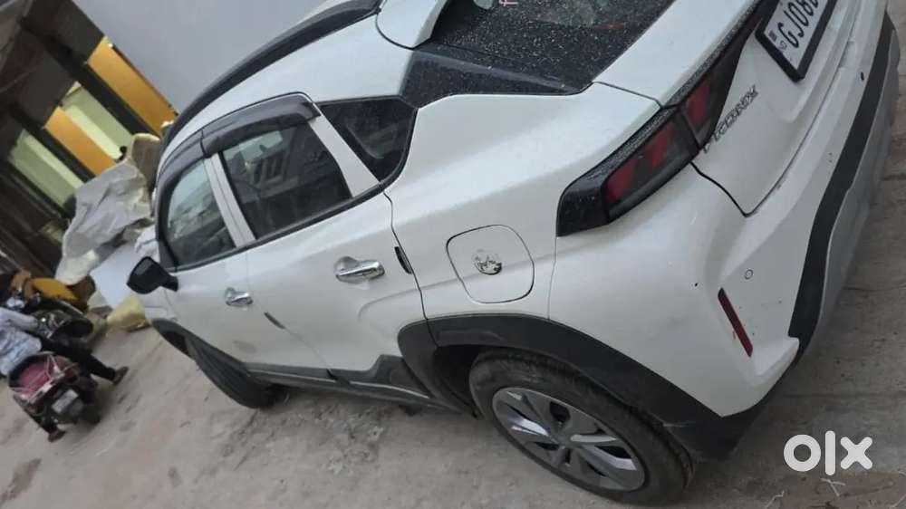 Maruti Suzuki Fronx 2023 Petrol 21000 Km Driven
