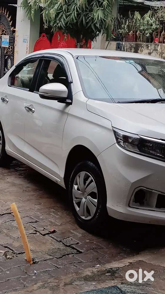 Honda Amaze 2nd Gen 2024 Petrol 62000 Km Driven
