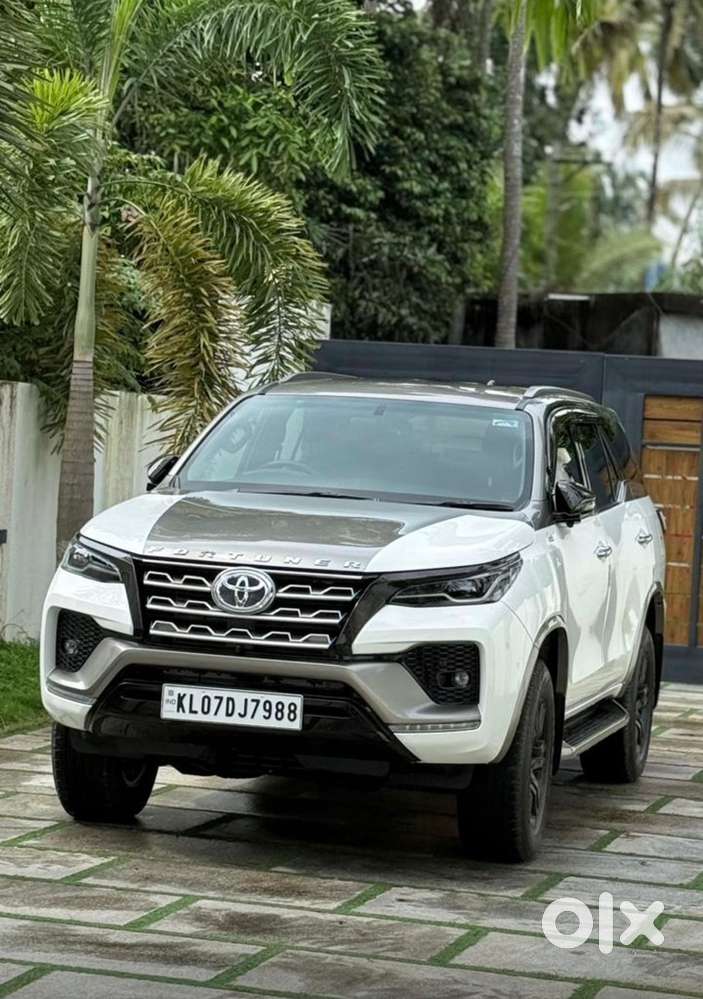 Toyota  Fortuner 2025