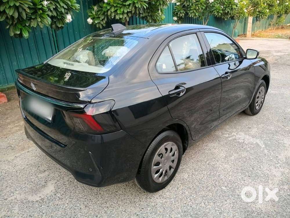 Maruti Suzuki Dzire 1.2 Vxi, 2025, Petrol