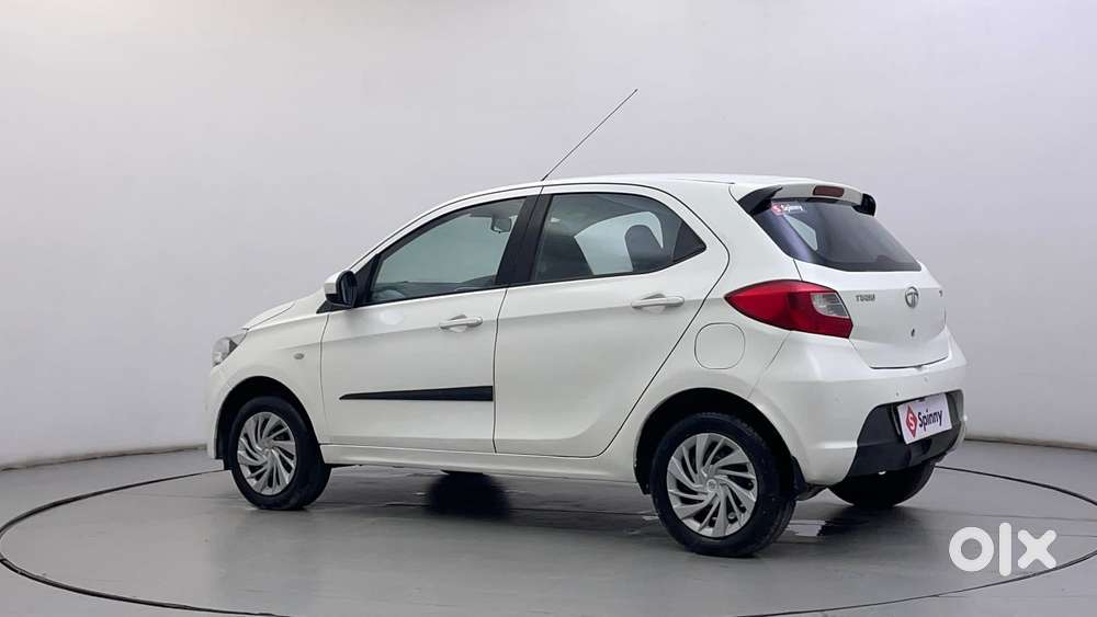 Tata Tiago 1.2 Revotron Xt, 2016, Petrol