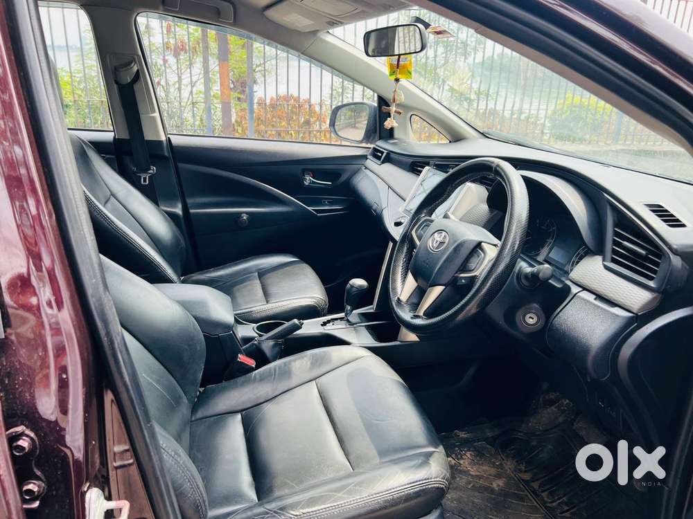 Toyota Innova Crysta 2.8z Automatic, 2016, Diesel