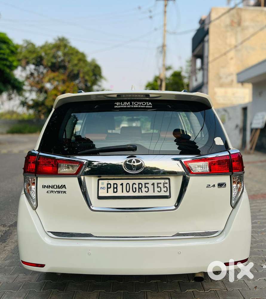 Toyota Innova Crysta 2.4 Vx Mt 8s, 2017, Diesel