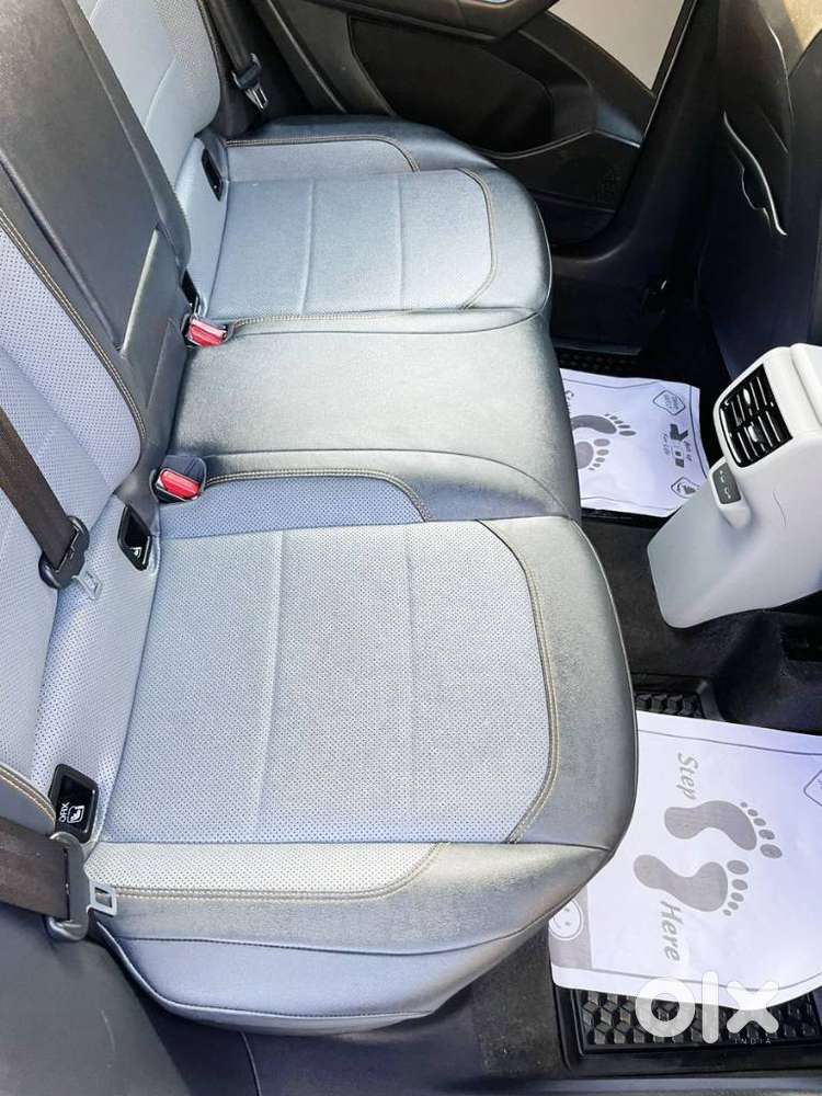 Skoda Kushaq 1.0 Tsi Style At (6 Airbags), 2024, Petrol