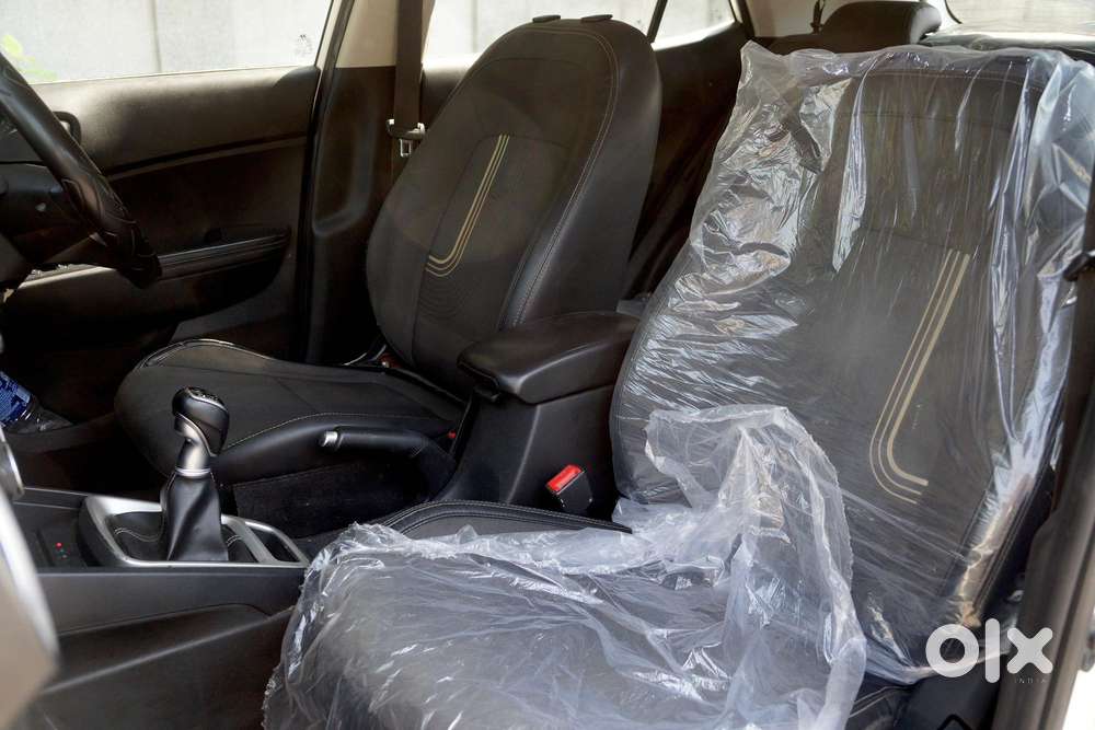 Hyundai Venue Sx (o) Mt 1.0 Turbo Dual Tone, 2021, Petrol