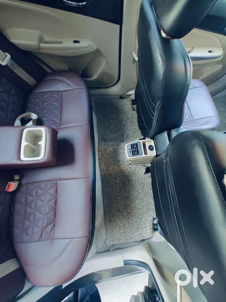 Maruti Suzuki Dzire Zxi Ags 2023 Petrol 20000 Km Driven