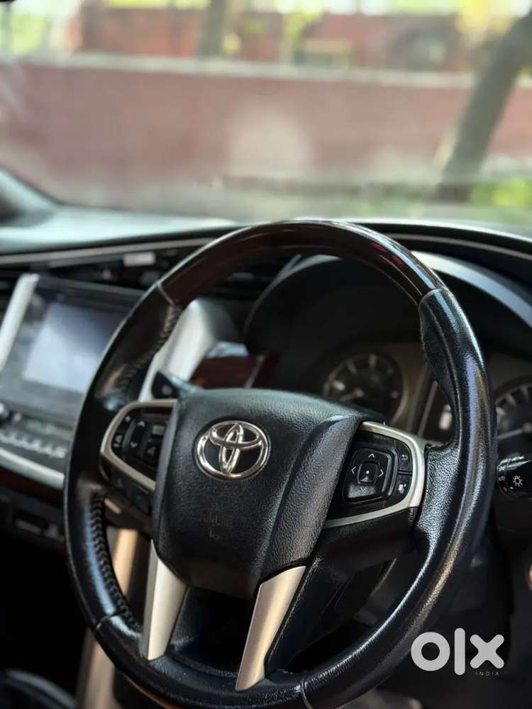 Toyota Innova Crysta 2018
