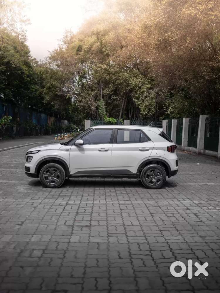 Hyundai Venue E 1.2 Petrol, 2024, Petrol