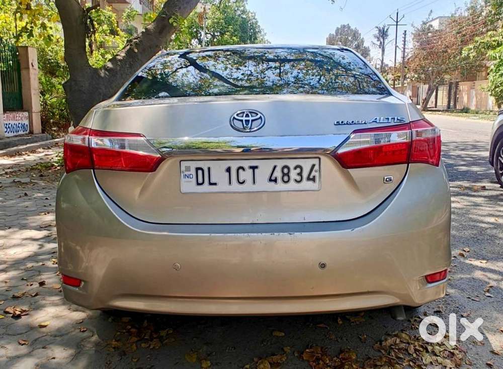 Toyota Corolla Altis 2013-2017 G At, 2015, Petrol