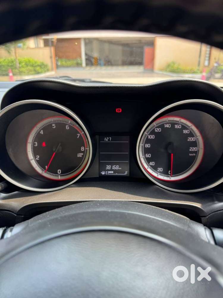 Maruti Suzuki Swift 1.2 Vxi (o), 2023, Petrol