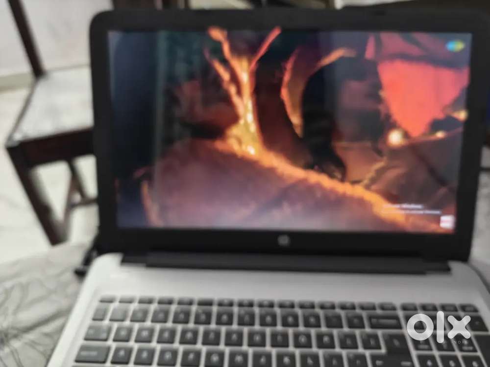 HP Intel (R) Core i3-4005U with GB AMD graphics card and 238 SSD