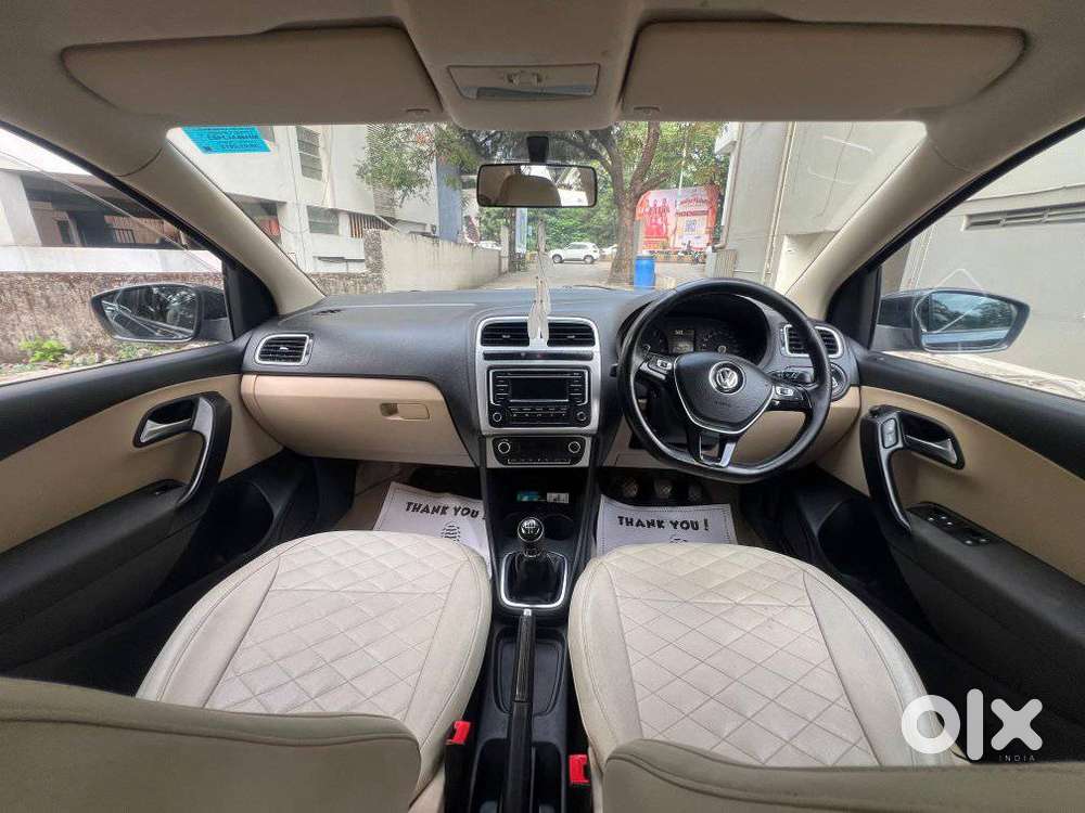 Volkswagen Polo Highline 1.6l Petrol, 2015, Petrol