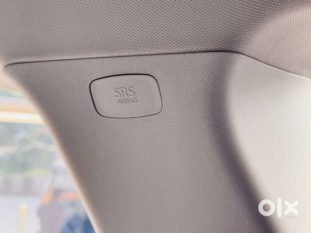 Mahindra Xuv700 2.2 Ax 7 Diesel At Luxury Pack Str Awd, 2022, Diesel