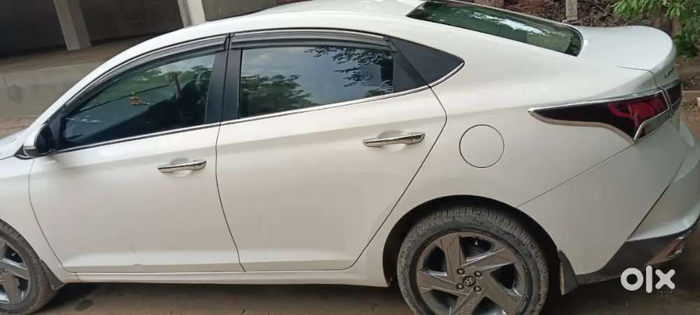 2022 Modal Hyundai Varna Car