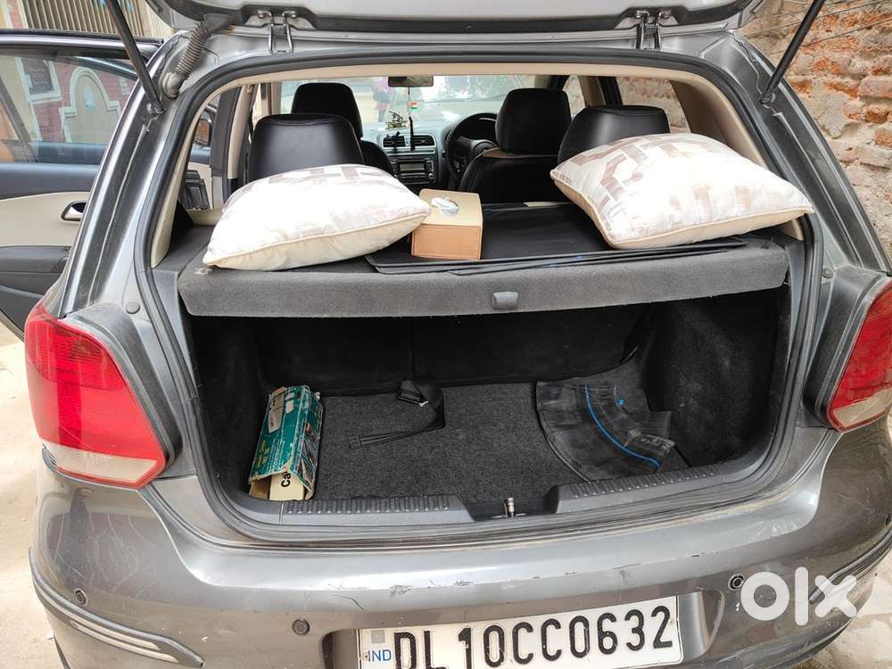 Volkswagen Polo Petrol Manual 2011