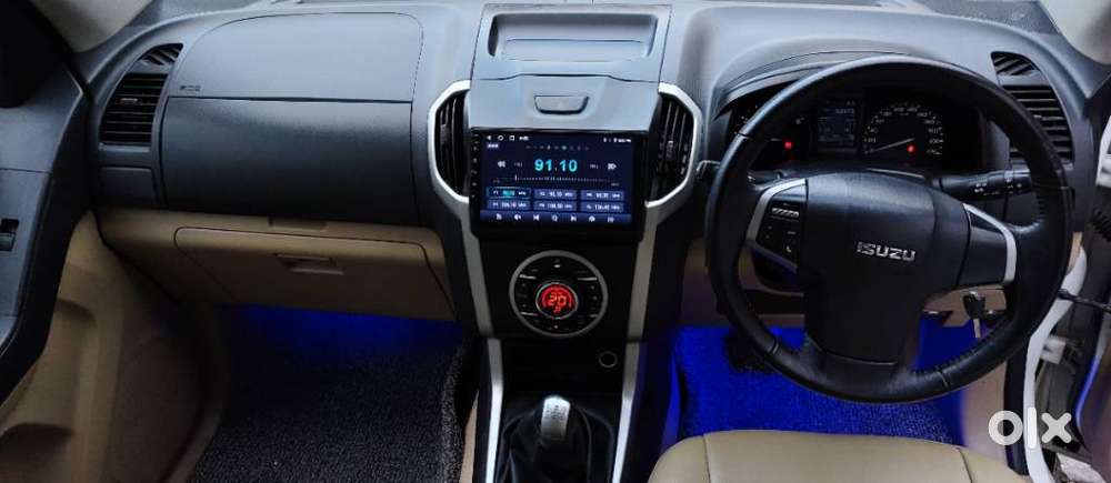 Isuzu V-cross Z 4x4 Mt, 2017, Diesel