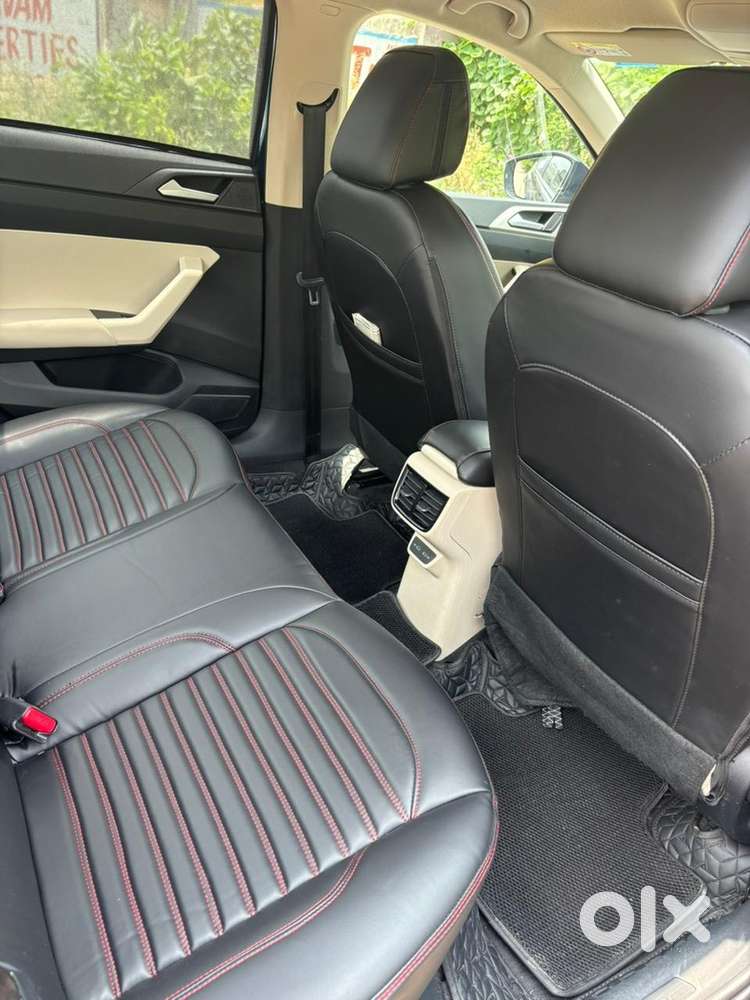 Volkswagen Virtus Petrol 2023 1.0 Liter Tsi Automatic W Service Recrd