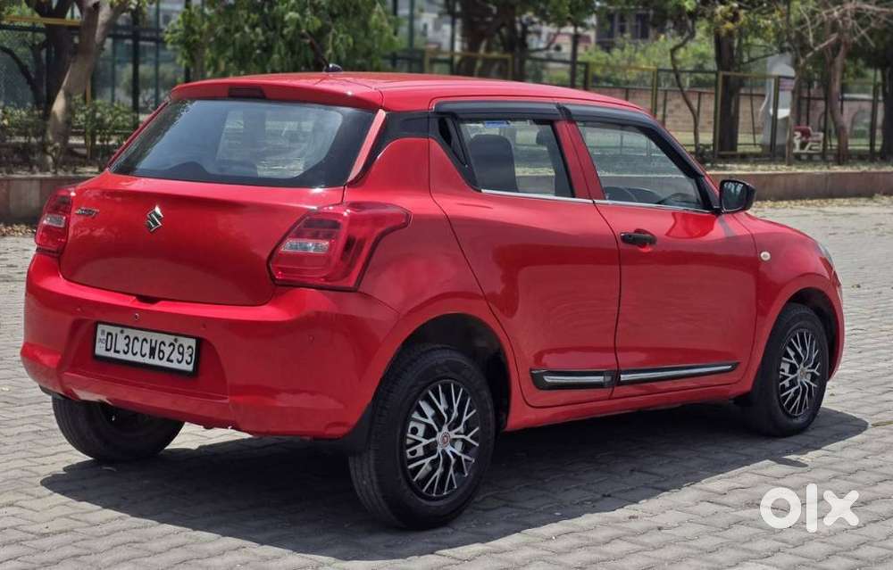 Maruti Suzuki Swift 1.2 Lxi (o), 2022, Petrol