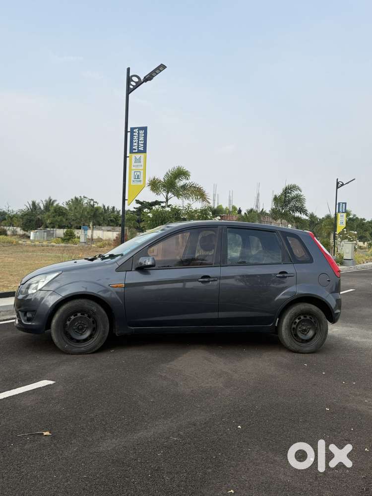 Ford Figo 1.2p Titanium Mt, 2010, Petrol
