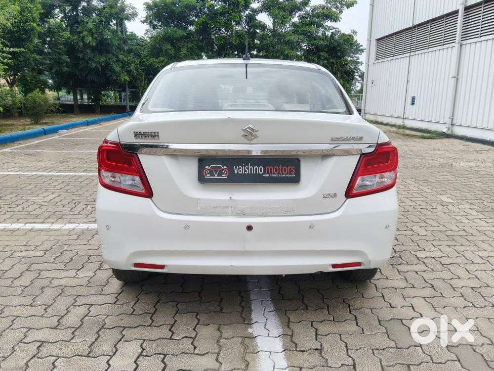Maruti Suzuki Dzire 1.2 Zxi, 2019, Petrol