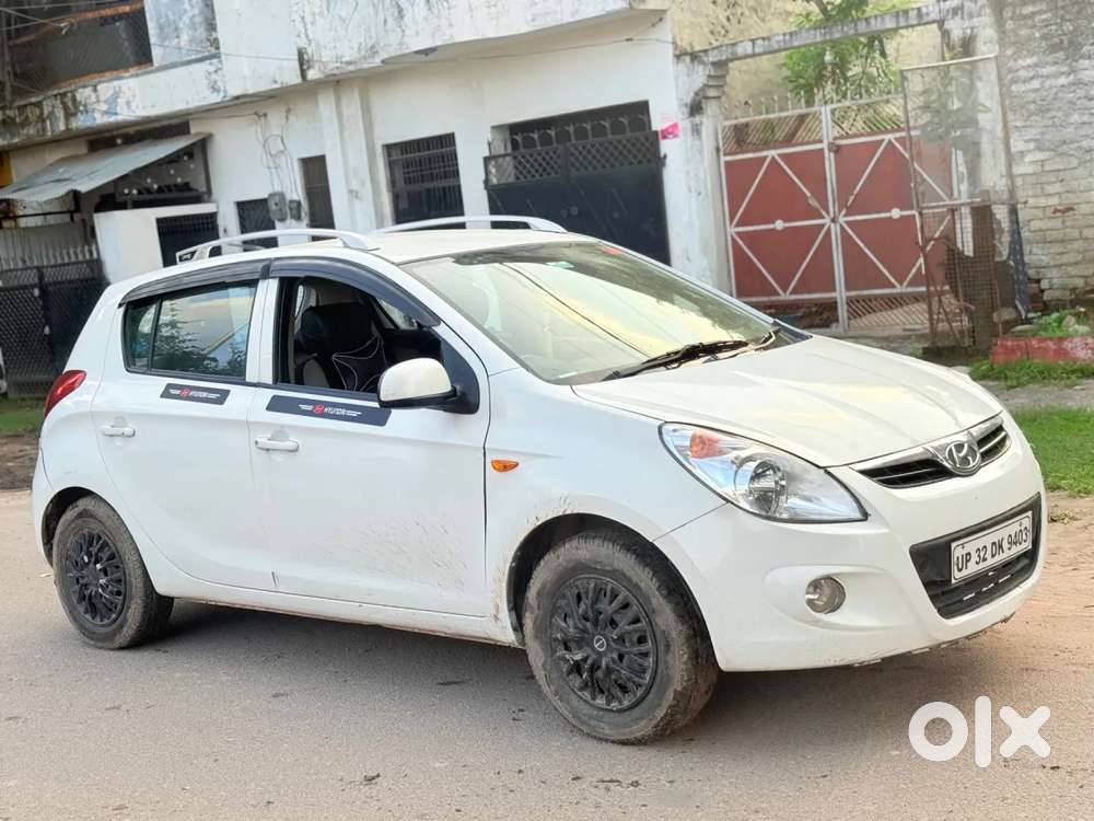 Hyundai I20 Magna Optional 1.2, 2010, Petrol