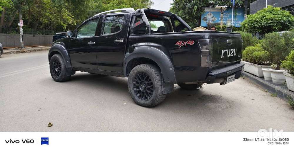 Isuzu V-cross Z 4x4 Mt, 2016, Diesel