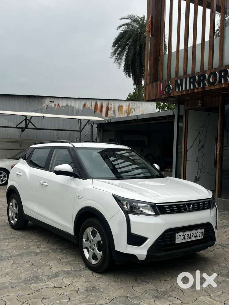 Mahindra Xuv300 W6, 2023, Petrol