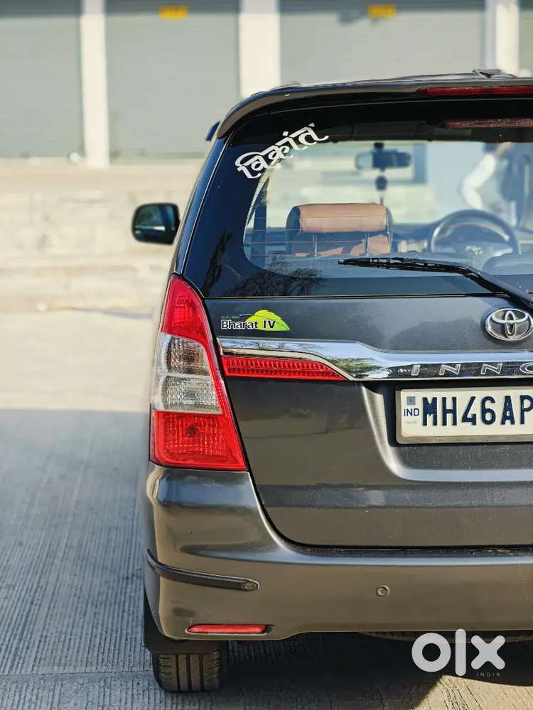 Toyota Innova 2.5 G 8-seater 2015