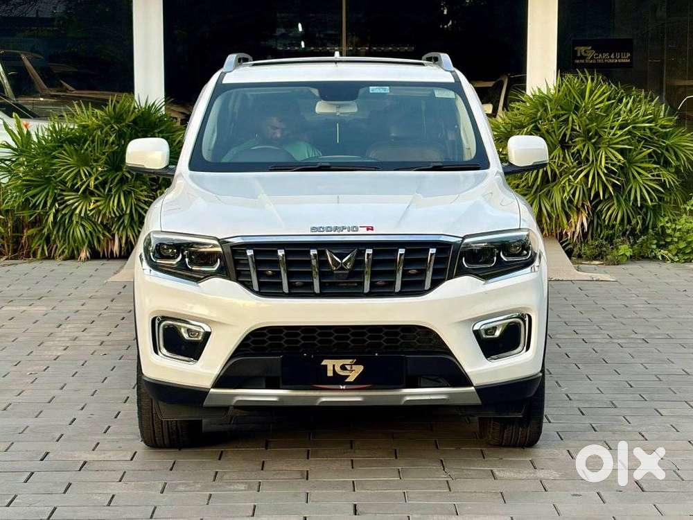 Mahindra Scorpio, 2022, Petrol