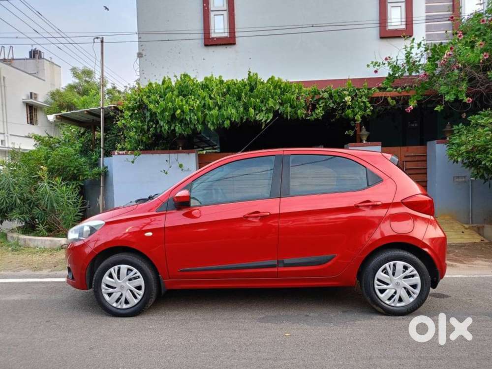 Tata Tiago 1.2 Revotron Xt, 2016, Petrol