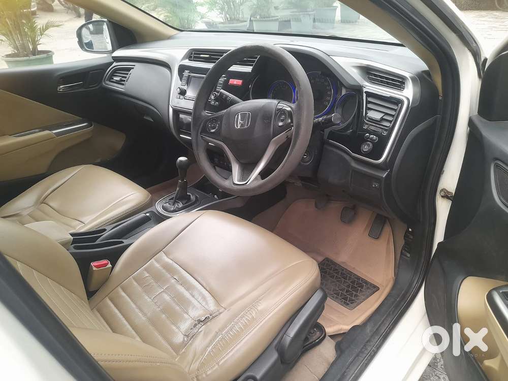 Honda City 1.5 V Cvt I-vtec Mt, 2016, Petrol