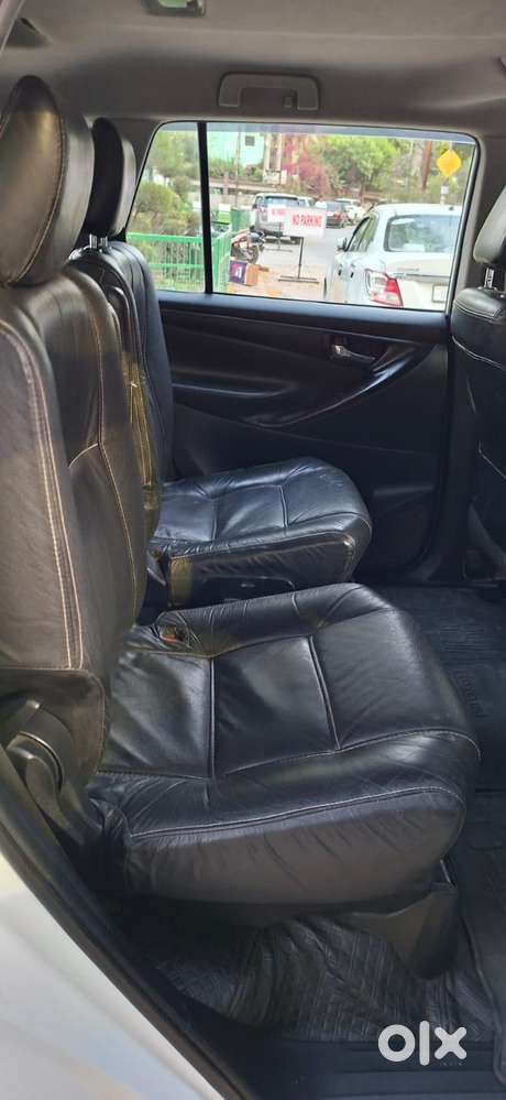 Toyota Innova Crysta 2.4 G Mt, 2017, Diesel