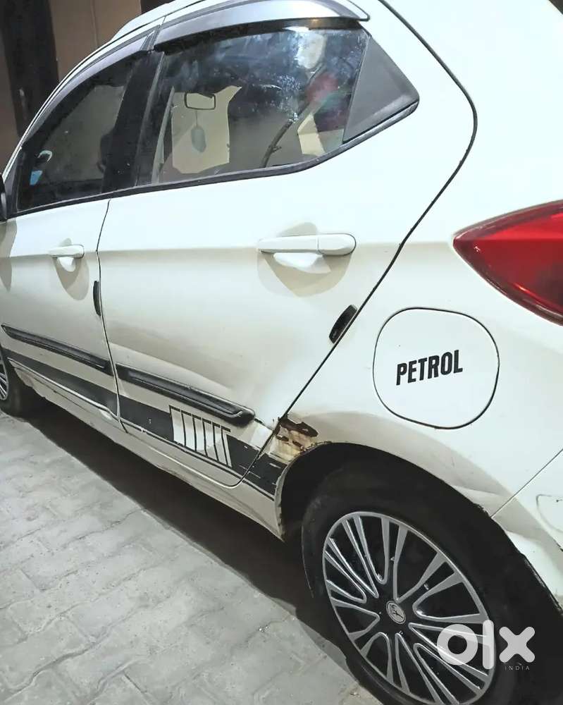 Cng/up No/1st Owner/tata Tiago Wizz Revotron 2018