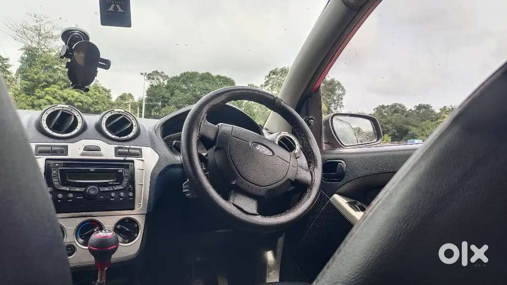 Ford Figo Titanium 2013