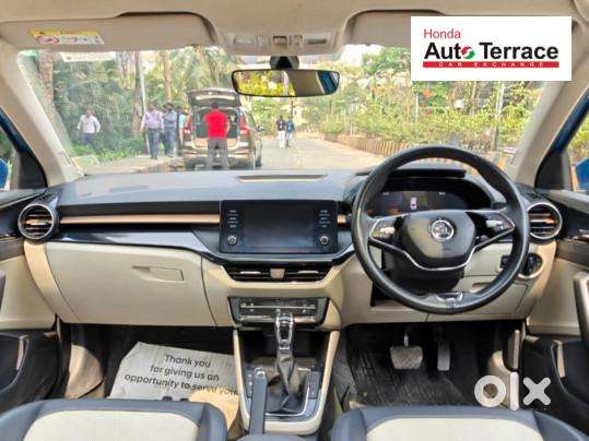Skoda Slavia 1.0 Tsi Style At, 2023, Petrol
