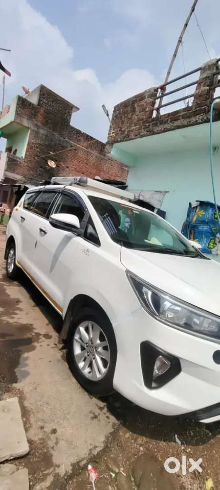 Toyota Innova Crysta 2017