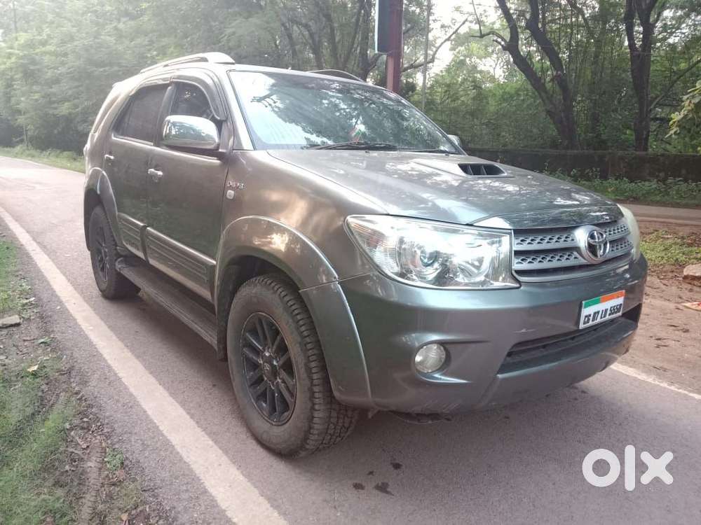 Toyota Fortuner 3.0 4x2 Mt, 2010, Diesel