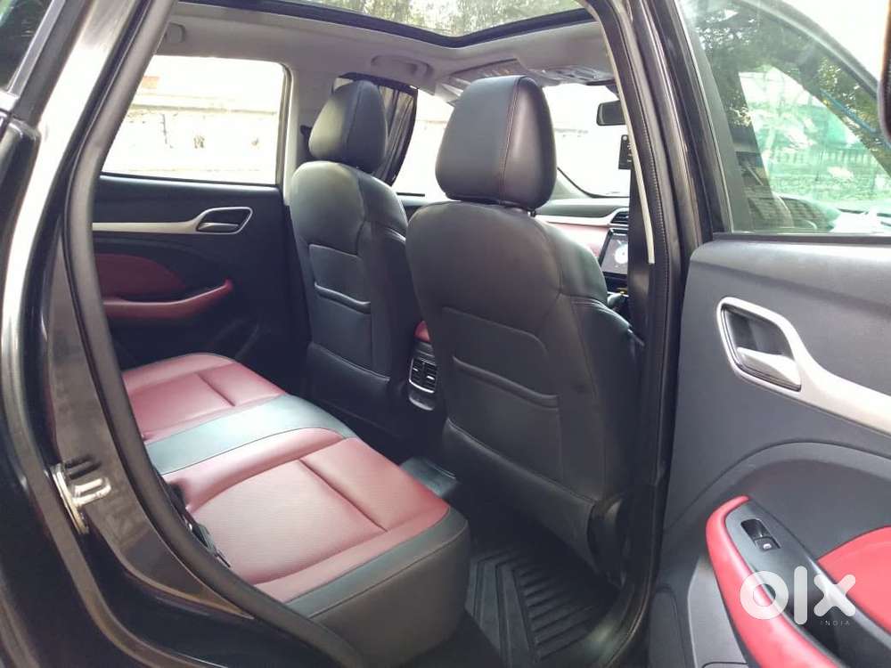 Mg Astor 1.5 Savvy Cvt S Red, 2024, Petrol
