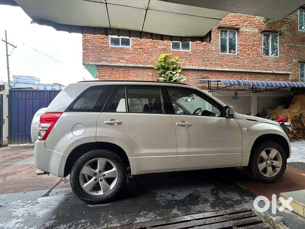 Maruti Suzuki Grand Vitara 2012 Petrol