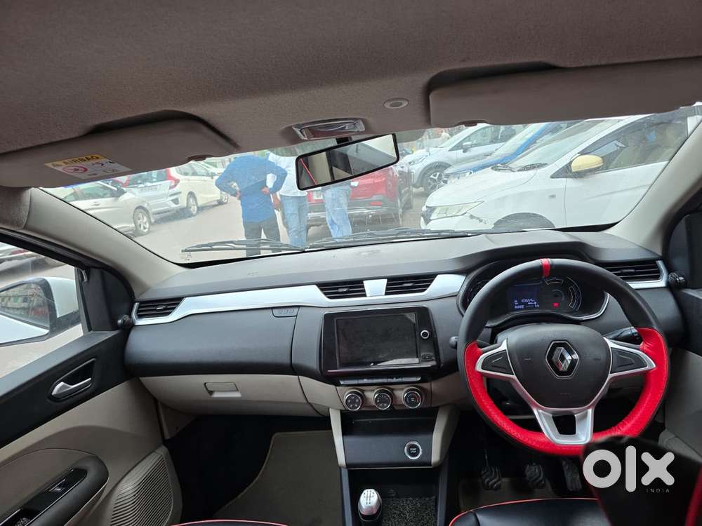 Renault Triber Rxz, 2020, Petrol