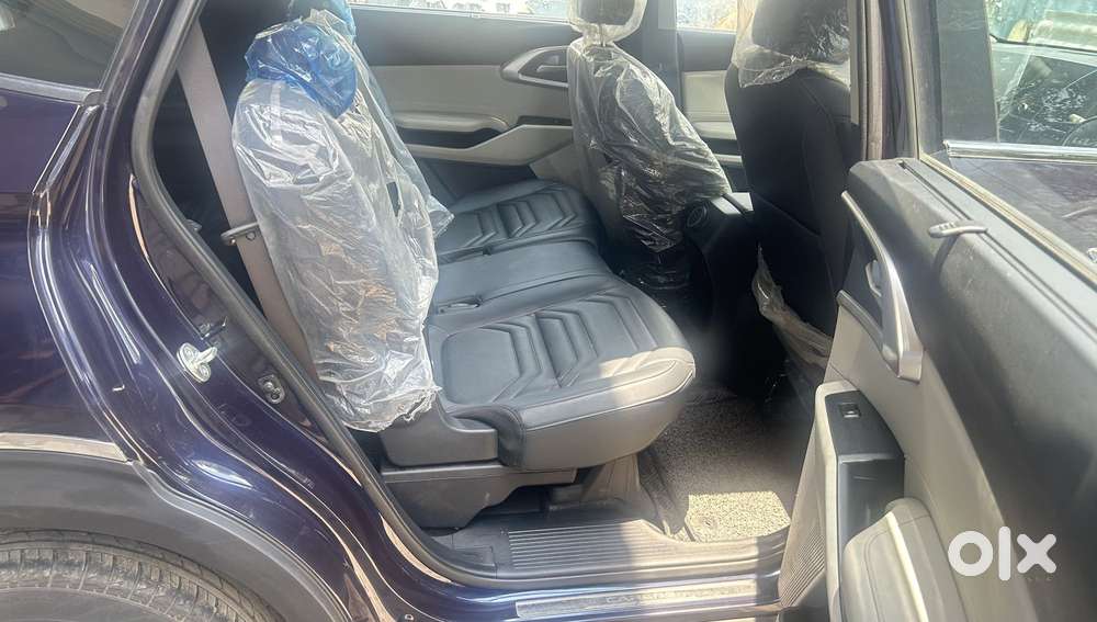 Kia Carens G1.5 6mt Gravity, 2024, Petrol