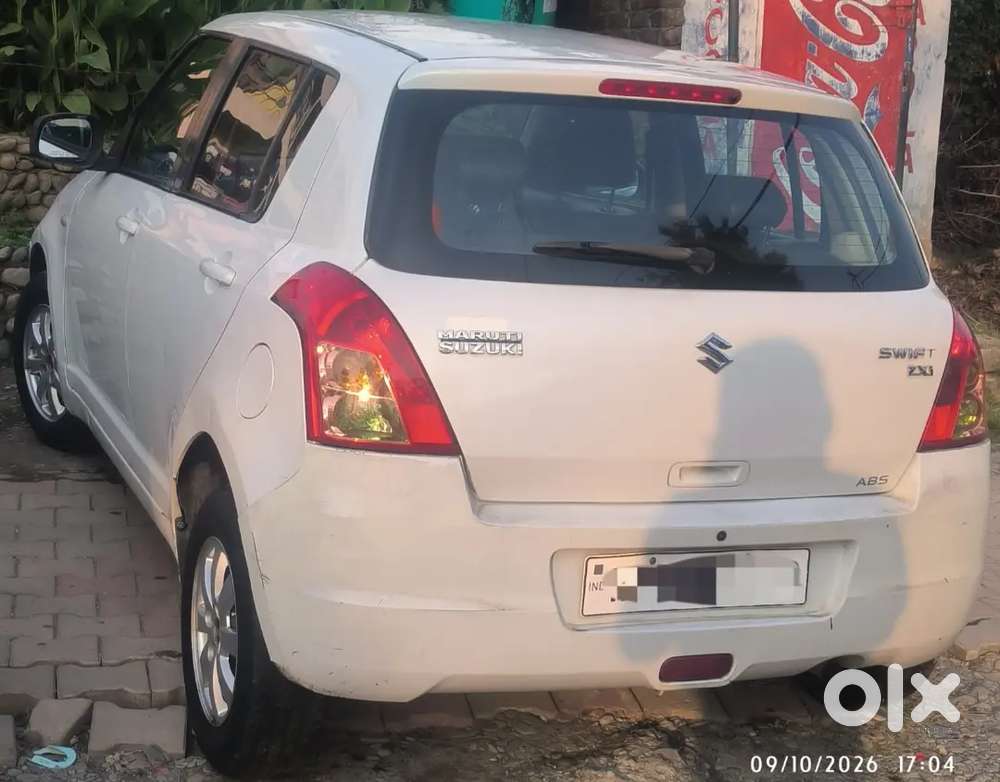 Maruti Suzuki Swift 2010 1.3 Zxi