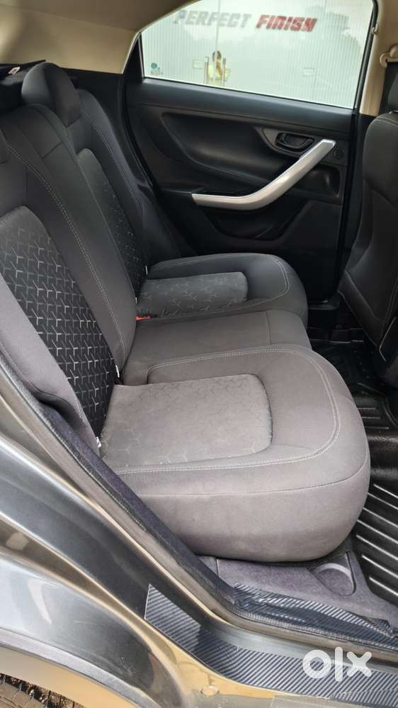 Tata Nexon 1.2 Revotron Xm (s), 2022, Cng & Hybrids