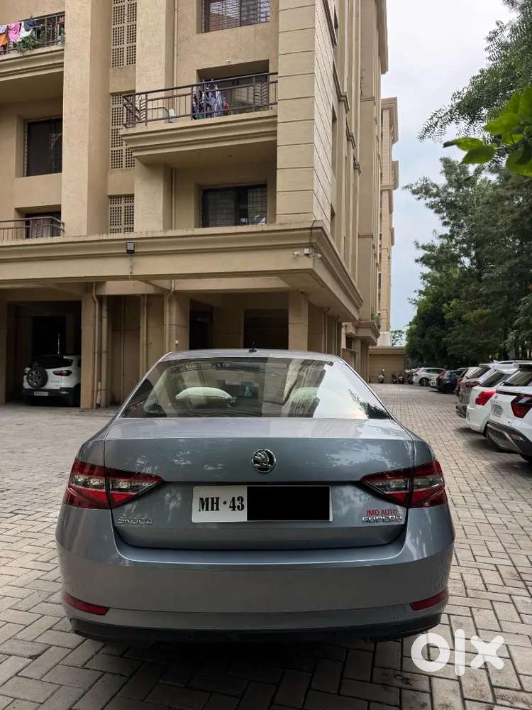 Skoda Superb 2017 Diesel 80000 Km Driven
