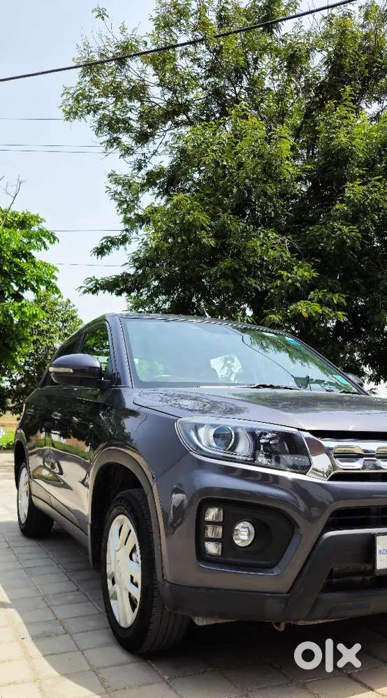 2022 Brezza ,petrol,1st Ownr,all Orignal,lxi(0)