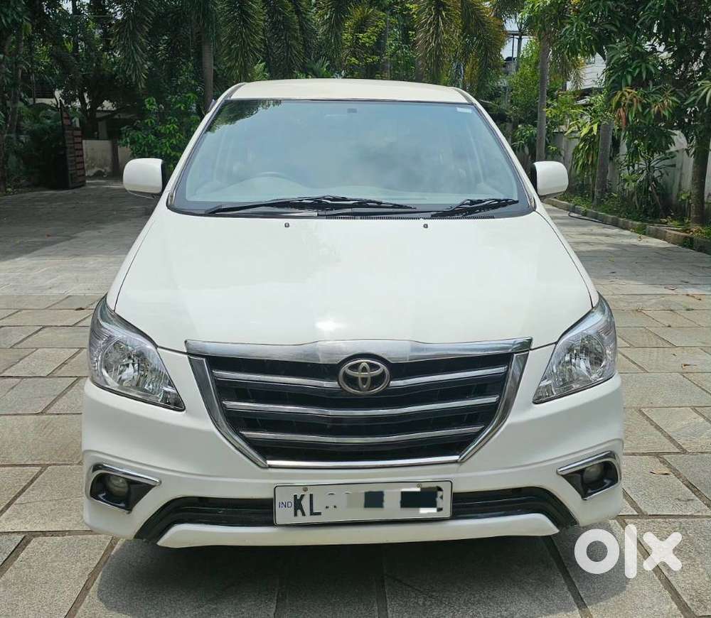 Toyota Innova 2.5 G (diesel) 8 Seater, 2013, Diesel